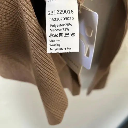 Commense Sweetheart Neckline Long Sleeve Knit Top Size M NWT Size M