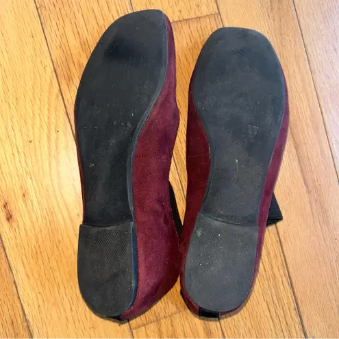 New directions Flats with Black Straps burgundy size 8 Red