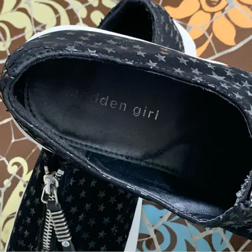 Steve Madden  Madden Girl Star Zip Sneakers Sz 8.5