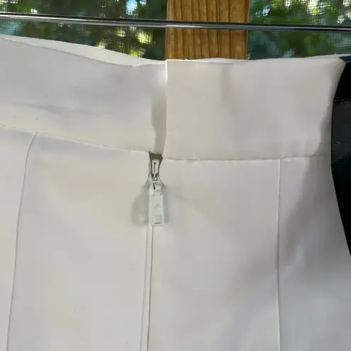 J. Lindeberg Women's Naomi Golf Skirt Bridge White Mini Size S. NEW