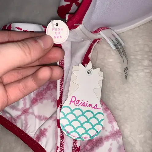 Raisin's NWT Dharma Red & White Tie-dye Ruffle Bikini Top