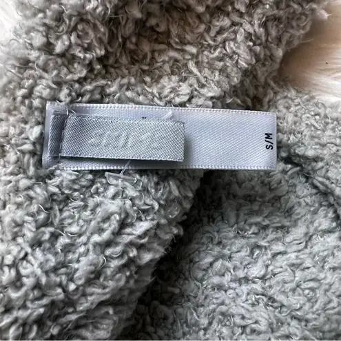 SKIMS  Fuzzy Halter Top. Size S/M. New Without Tags. Light Olive. - Image 4