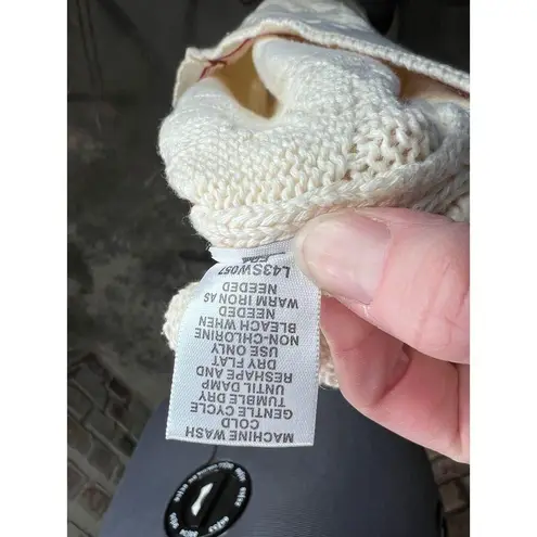 Cabela's sweater quilt block country cream red green