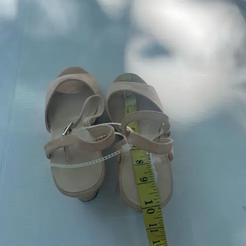 DS Women’s Faux Suede Cork Wedge Sandals Charles Style Straps Round Toe Tan Pink Size 9.5