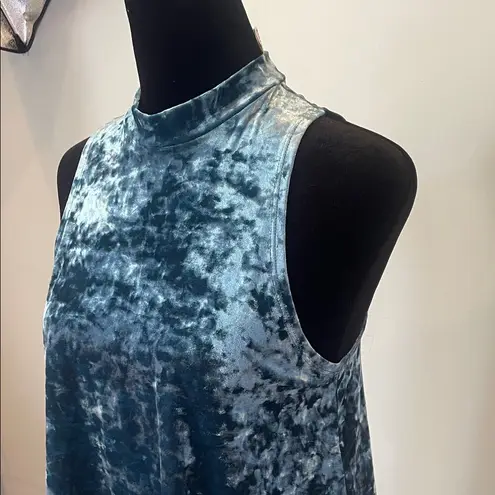 Arizona Jeans Velvet Sleeveless Top in crushed Blue medium