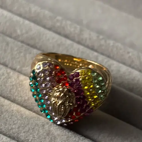 Kurt Geiger NWOT Kurt Grieg Heart Ring with Gold Accents
