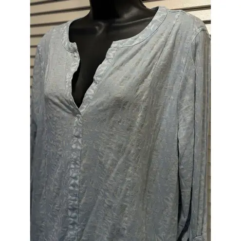 RXB Light Blue Floral Imprint Long Sleeve Shirt V Neck Size Large High/Low