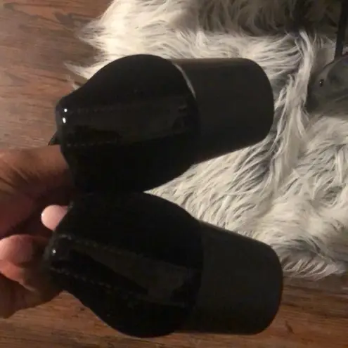 Munro NEW Black Velvet Block Heels