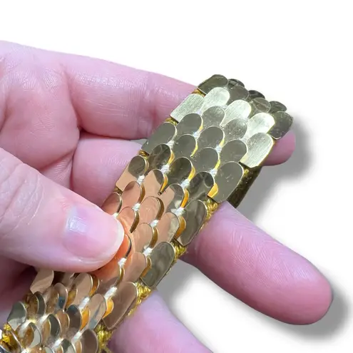 Vintage 50s 60s Womens Scales Stretch Belt Flower Buckle Accent Gold Tone