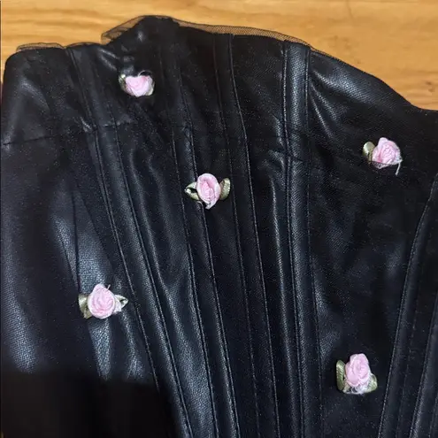 Windsor | ‘Trend Alert’ Faux Leather Corset