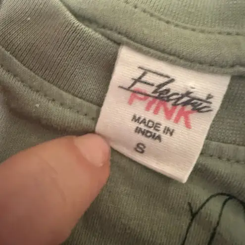 Electric Pink Women’s Cactus Print Tee – Size Small