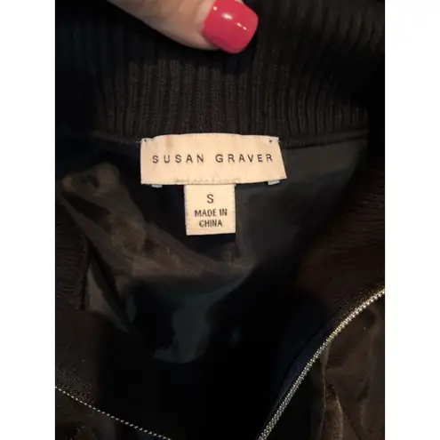 Susan Graver Black Quilted Zip Vest Size Small Gold Zip Sleeveless Jacket