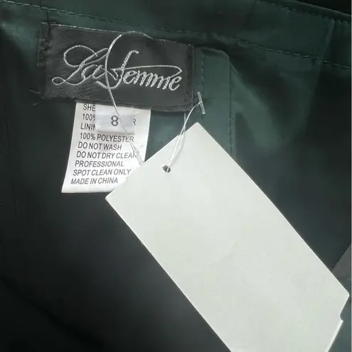 La Femme  Emerald Green Formal Gown Off the Shoulder Dress Size 8, NEW $365.00