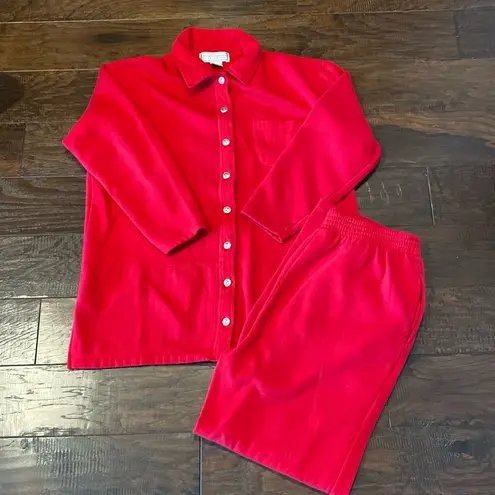 Jennifer Moore Activewear 2 piece outfit.