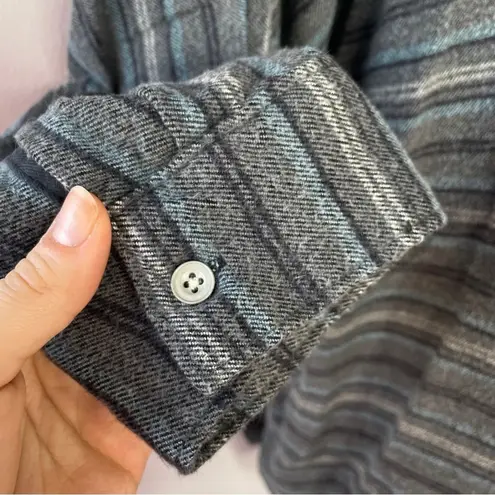 Woolrich Popover Shirt Sweater Womens Size Medium Striped Oversized Indie Grunge