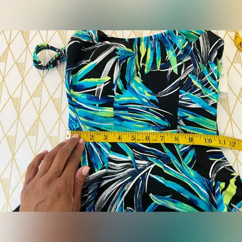 Azul NWT Blue and Green One Piece Flutter Skirt Swimsuit Tropical Print Size 8