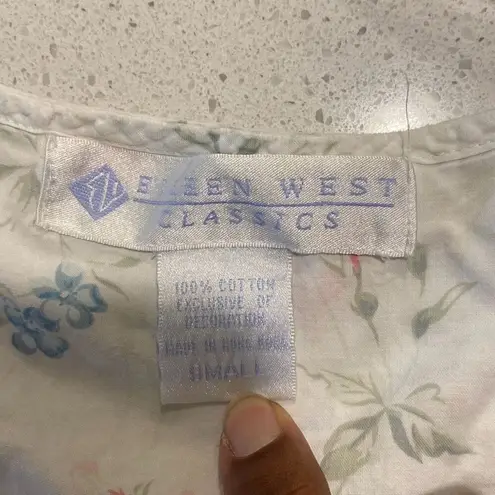 Eileen West classic nightgown size small White