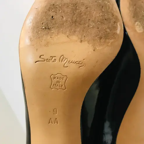 Sesto Meucci  of florence black patent heels sz 9