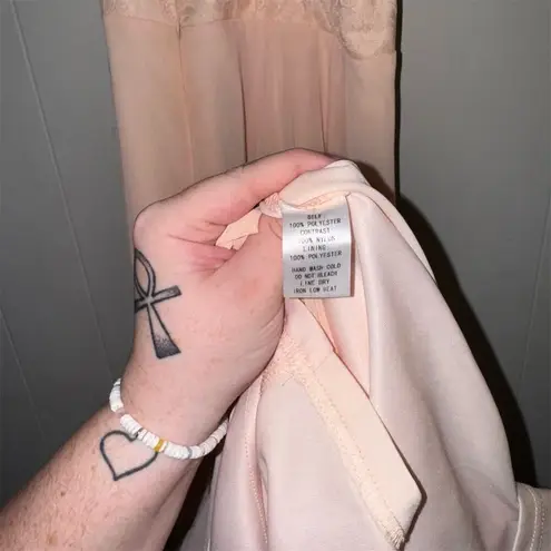 Lulu’s Women's Pink Chiffon Maxi Dress M Halter Formal Lace Detail Size M