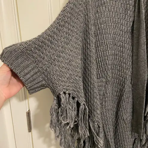 NWOT Josephine by for Joseph women’s gray thick knit tie tassel poncho sweater Size undefined