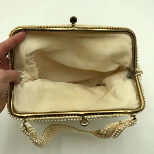 Vintage 1950s Lumured Beige Beaded Handbag OS