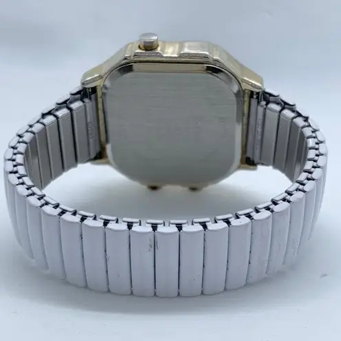 Decree Vintage  36mm digital watch gold tone white stretch band size 6.5” runs