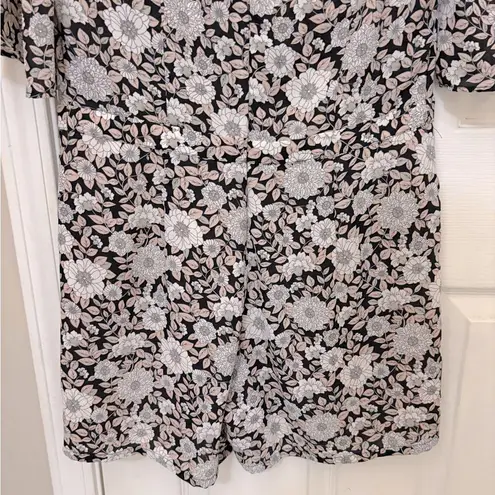 DALIA Short Sleeve Floral Print Romper Black Size 4