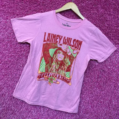 Lainey Wilson Heart Like a Truck Groovy Country Womens Top M