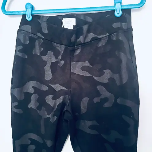 Mud Pie Black Gray Camo Leggings Pants