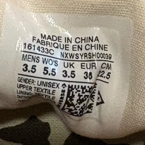 Converse  Low Top CorDura Camo women’s size 5.5 (unisex men’s size 3.5)