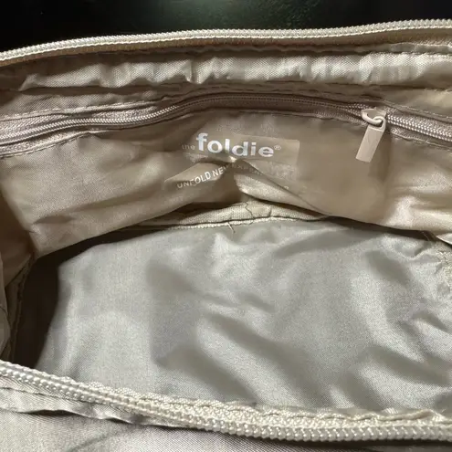 The Foldie toiletry bag BEIGE