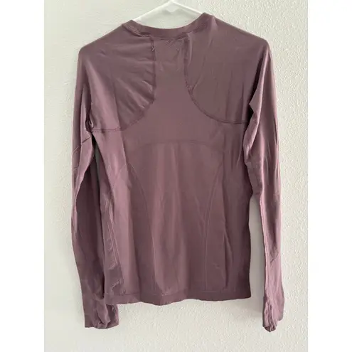 Athleta  Momentum Top Womens Small Purple‎ Long Sleeve Active Gym Workout Sporty