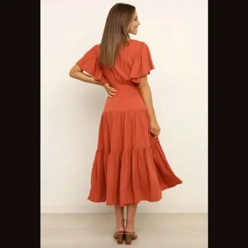 Petal and Pup  Barker Rust Orange Midi Tiered V Neck Flutter Sleeve Dress 10