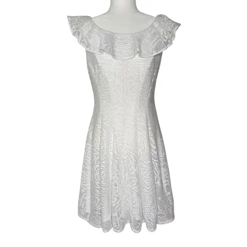 Sandra Darren 10 Lace Ruffle Dress White Textured Sleeveless Stretch Knee Length