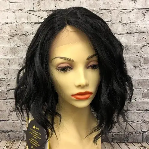 Peagan synthetic lace front wig 1B NWT Black