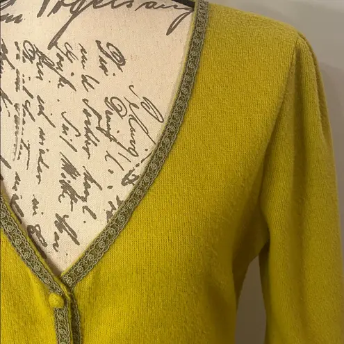 A’Reve soft brushed cardigan with tiered lace trim L Green Size L