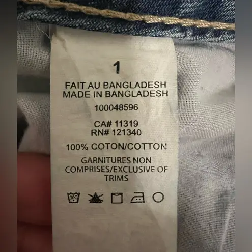 Garage  straight Jeans Size 1 Distressed Medium Wash Mid Rise Raw Hem