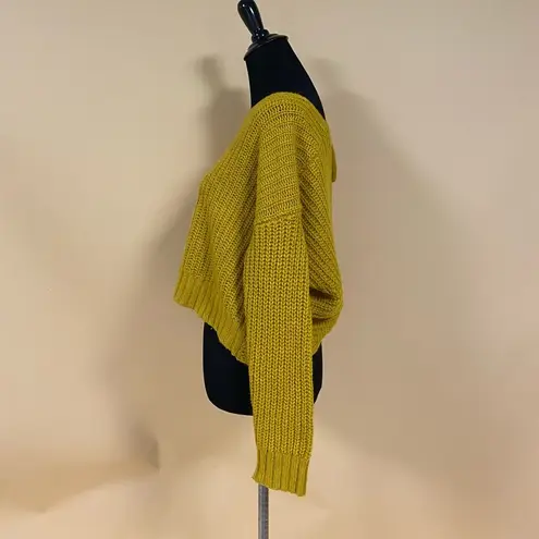 Yes Lola 🛍️ 5/$20 Mustard Yellow Back Knot Twist Cropped Knit Sweater Size L