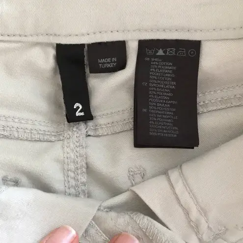 Divided 🛍 Gray shorts.   by H&M