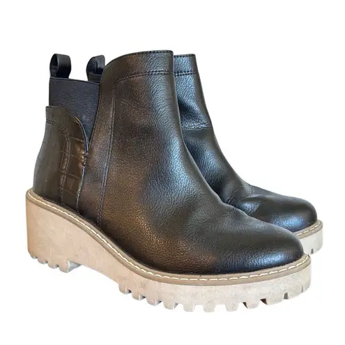 Dolce Vita Riella black wedge ankle booties size 7.5