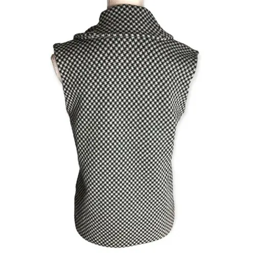 CHAPS  Black White Print Sleeveless Buttoned Down Vest - Image 77