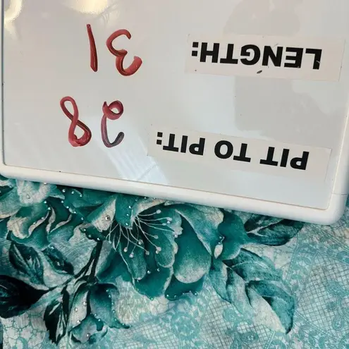 Est. 1946 Green Floral Flowy Studded Blouse Women's Size 26/28W