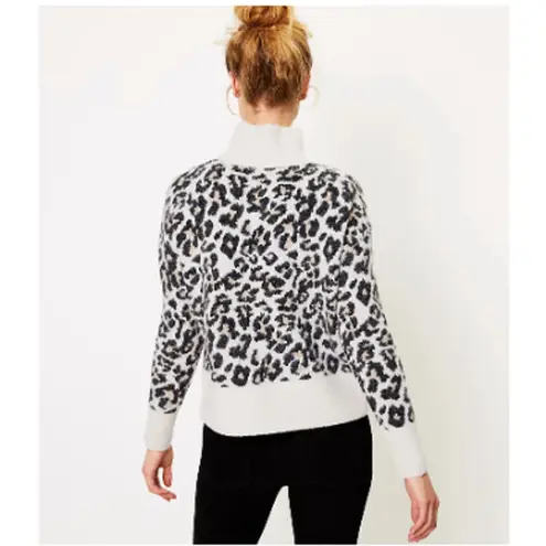 Loft  Leopard Animal Print Turtleneck Long Sleeve Pullover Sweater Beige - Size L