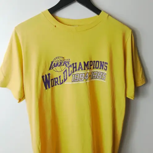 Distressed Vintage 80s Los Angeles Lakers World Champions T Shirt Yellow Medium