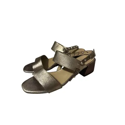 VAN ELI Brushed Stud Metallic Leather Sandals Size 5 Gold