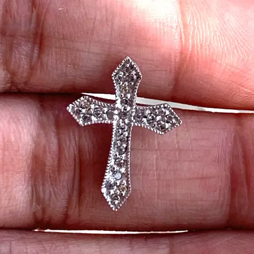 10k White Gold Diamond Cross Pendant