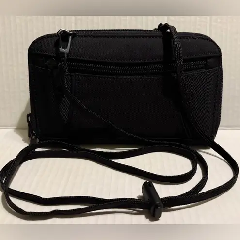 Eagle Creek Black Nylon Wallet Travel Organizer Around Town Clutch NWOT