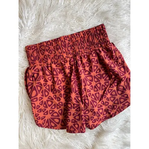 Vitality x Cosmopolitan Vista Shorts Wildberry Size Small Orange