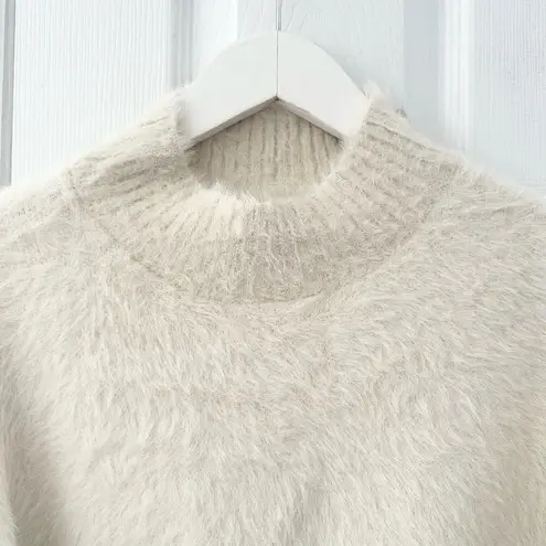 Mersea Iced Latte Cream Chalet Mockneck Fuzzy Knit Kangaroo Pocket Sweater S/M Size undefined