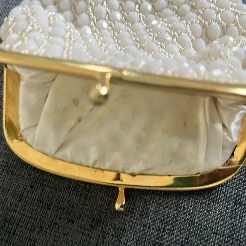 Vintage White and Gold Crochet Beaded Change Purse Bag